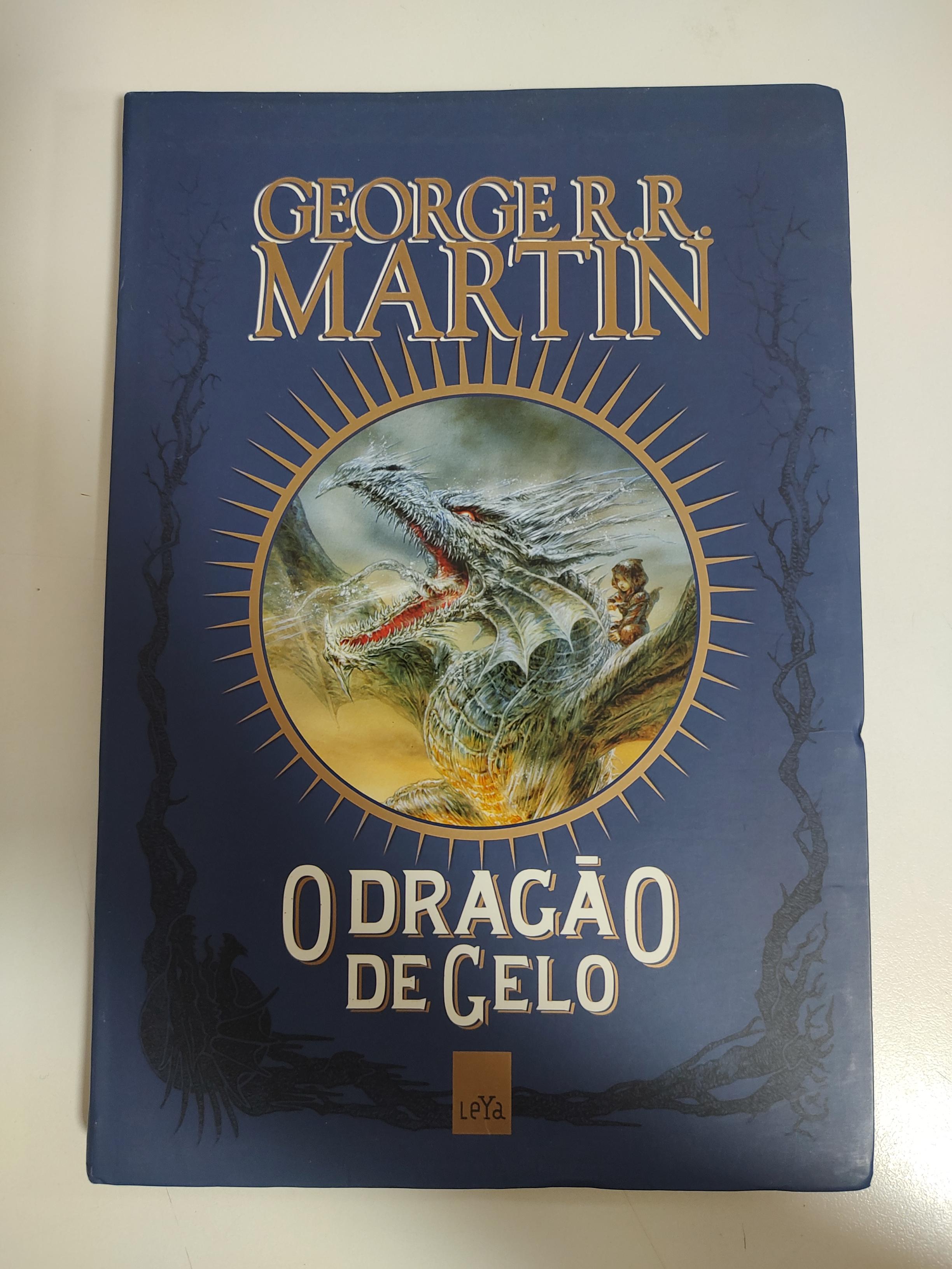 O Dragão De Gelo de George R. R. Martin pela LeYa (2014)
