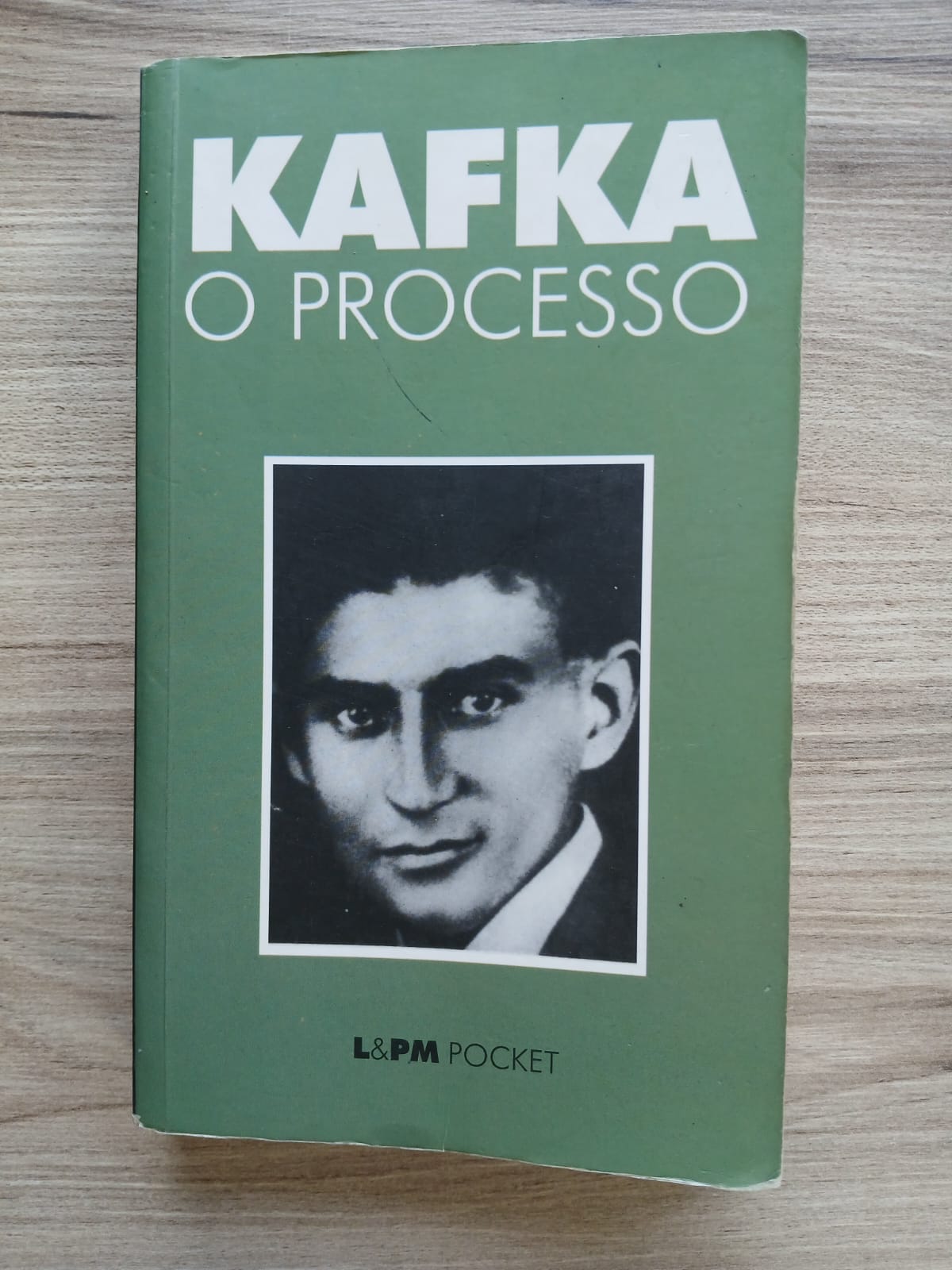 O Processo (coleção L&PM Pocket) de Franz Kafka pela L&PM Editores (2008)