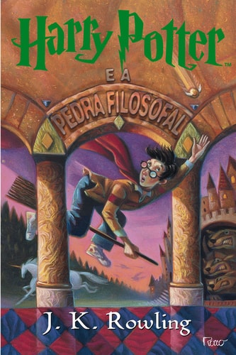 Livro Harry Potter e a Pedra Filosofal de J. K. Rowling, traduzido por Lia Wyler pela Rocco (2000)