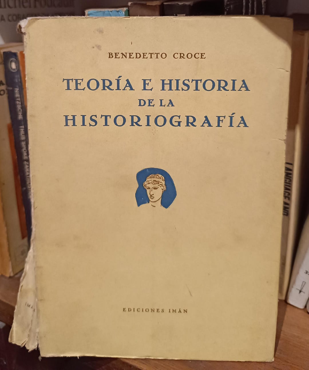 Teoria e Historia de La Historiografia de Benedetto Croce pela Iman (1941)