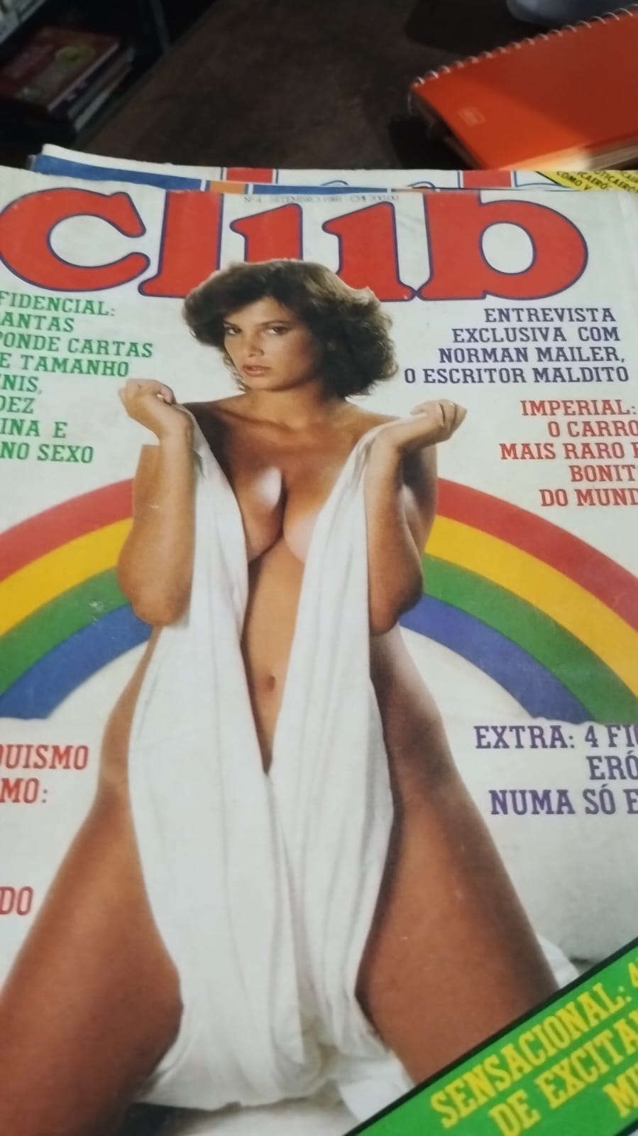 Revista Erótica Club   -   ano IV n 4 de Editora Omni pela Omni
